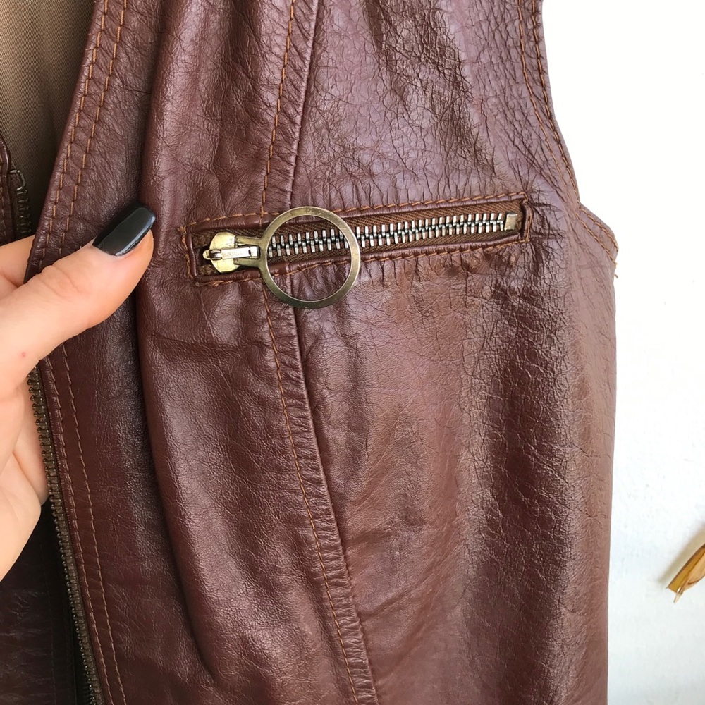 LEATHER VEST š¤ - Picture 4 of 4